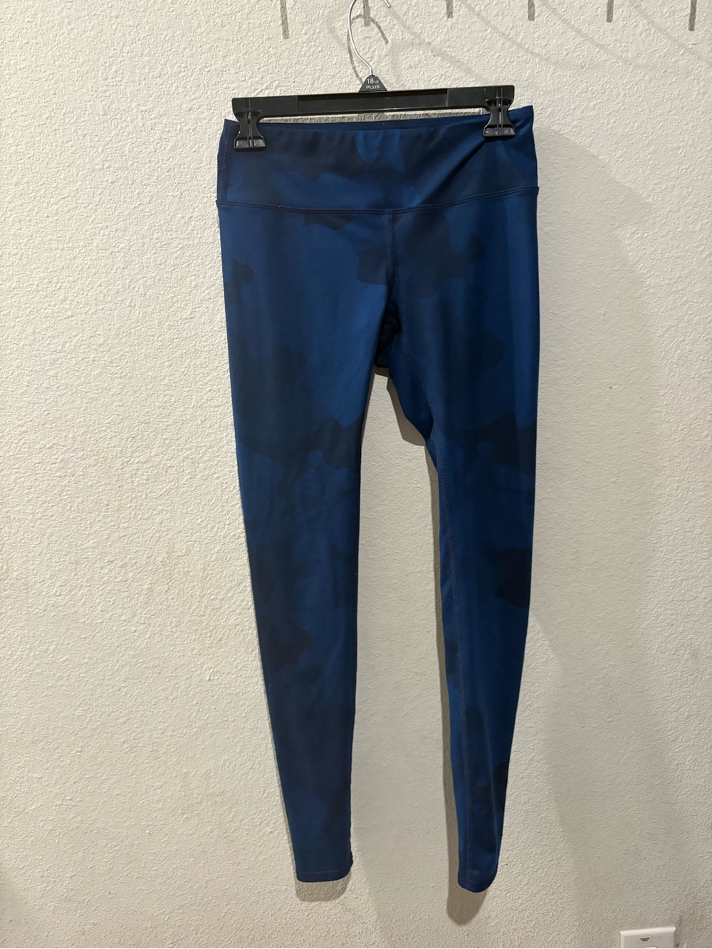 ALO Yoga camo Athletic Leggings